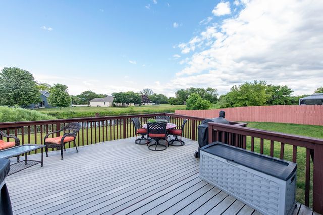 301 English Lane, Winthrop Harbor, IL 60096
