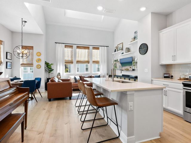 2337 LINDSTROM STREET, Sarasota, FL 34237