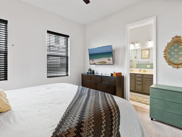 2337 LINDSTROM STREET, Sarasota, FL 34237