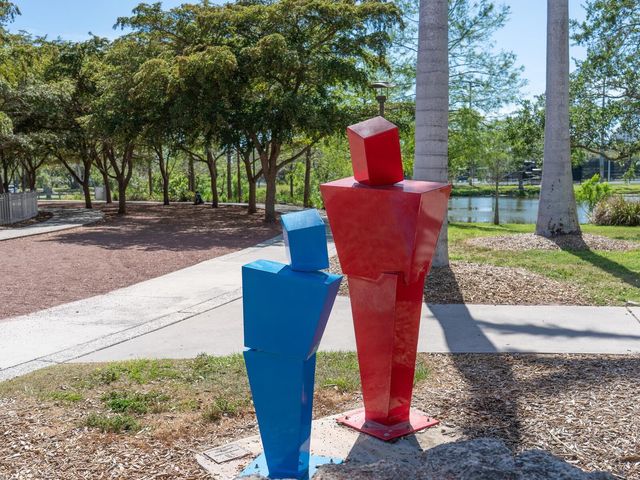 2337 LINDSTROM STREET, Sarasota, FL 34237