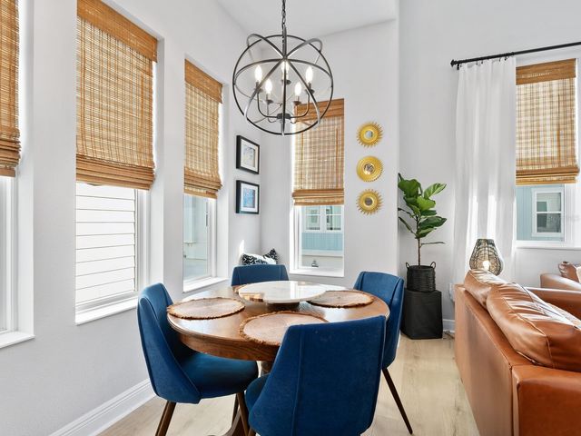 2337 LINDSTROM STREET, Sarasota, FL 34237