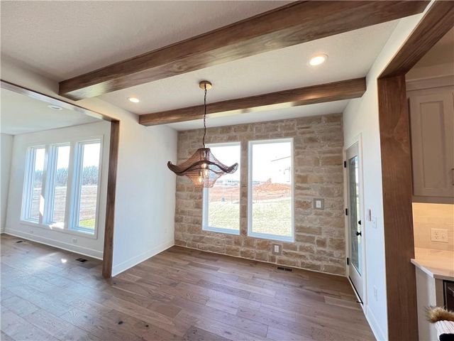 17829 Rainbow Boulevard, Overland Park, KS 66085