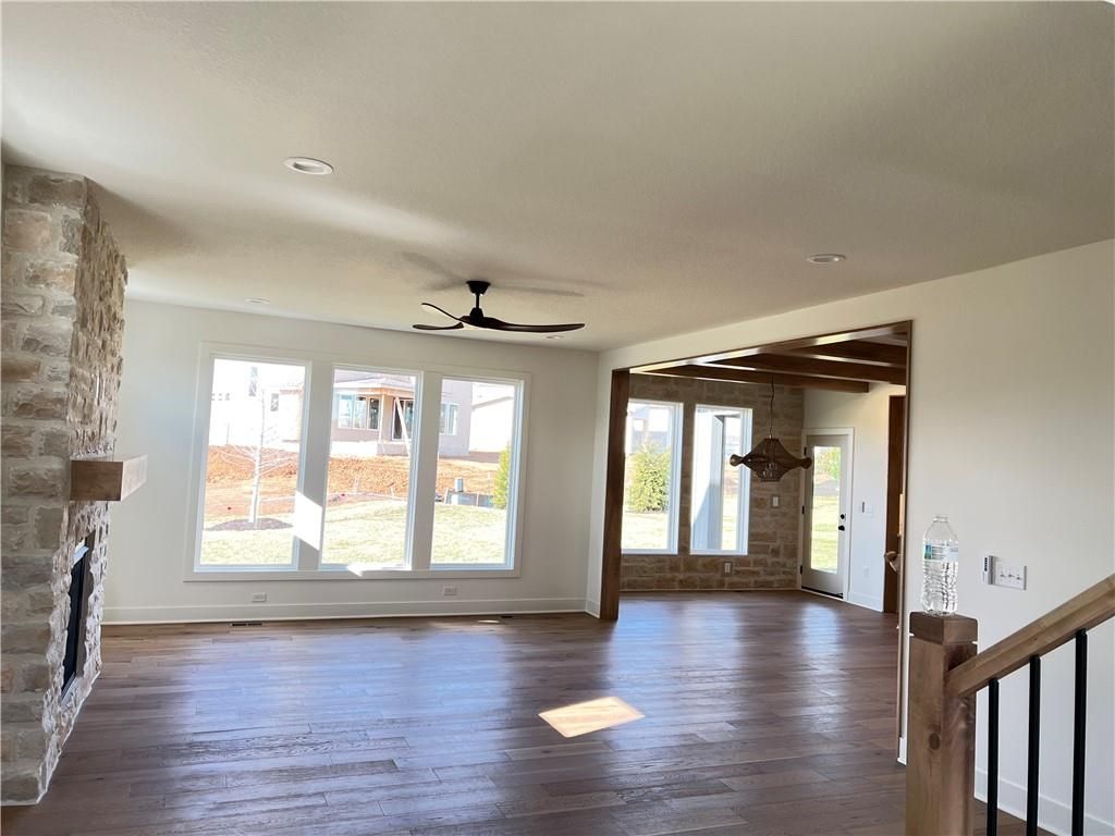 17829 Rainbow Boulevard, Overland Park, KS 66085