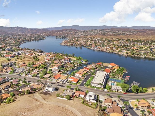 28850 Vacation Drive, Canyon Lake, CA 92587