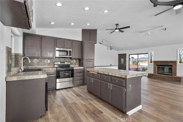 28850 Vacation Drive, Canyon Lake, CA 92587