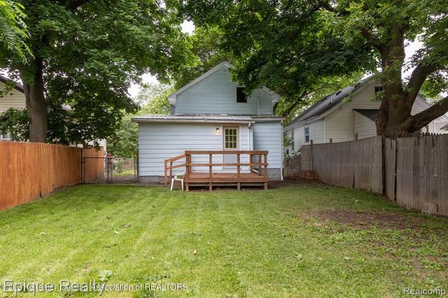 816 Comfort Street, Lansing, MI 48915