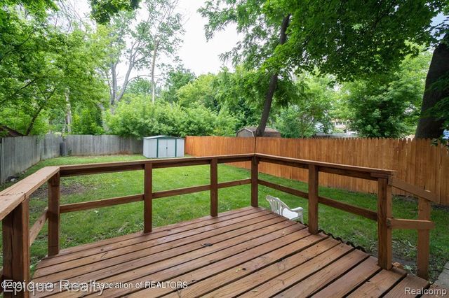 816 Comfort Street, Lansing, MI 48915