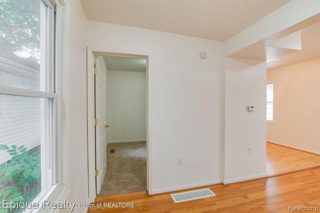 816 Comfort Street, Lansing, MI 48915