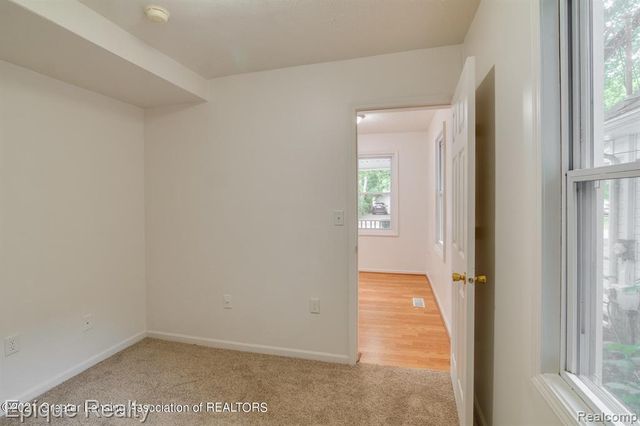 816 Comfort Street, Lansing, MI 48915