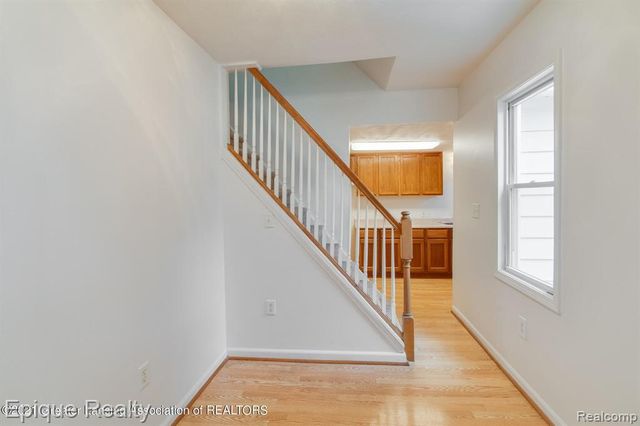 816 Comfort Street, Lansing, MI 48915