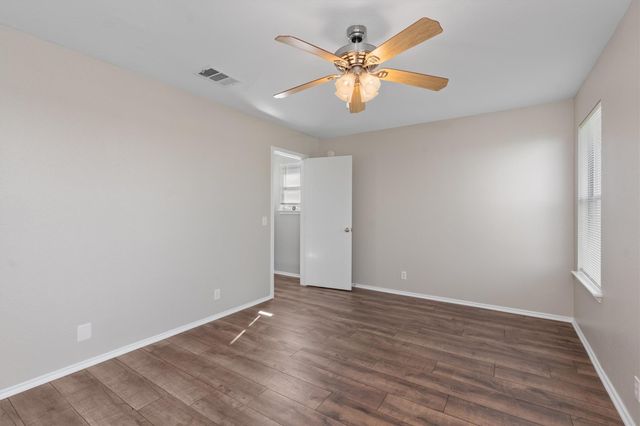 403 Lakemont DR, Hutto, TX 78634