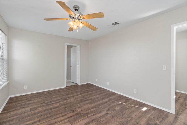 403 Lakemont DR, Hutto, TX 78634