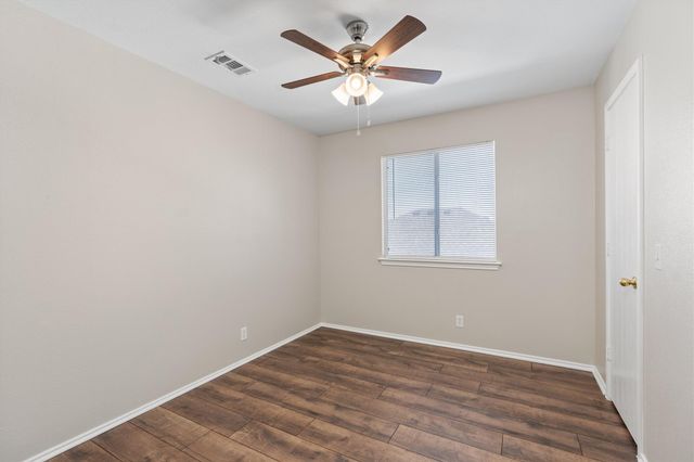 403 Lakemont DR, Hutto, TX 78634