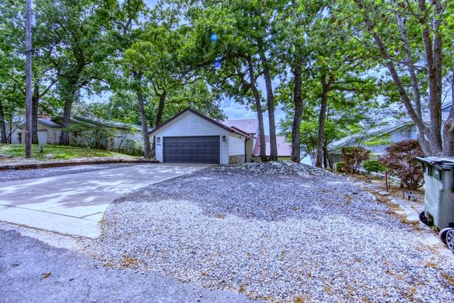 6207 Point Lavista, Malakoff, TX 75148