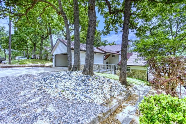 6207 Point Lavista, Malakoff, TX 75148