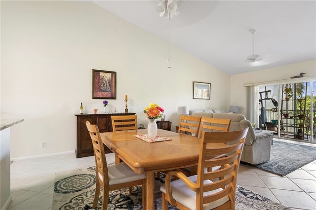 255 Grand Royale Circle 204, Vero Beach, FL 32962