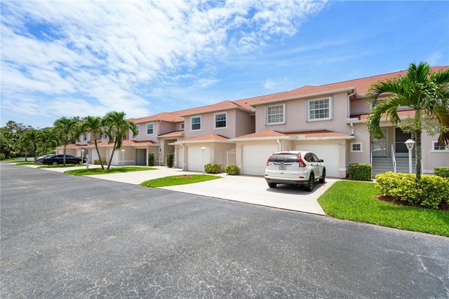 255 Grand Royale Circle 204, Vero Beach, FL 32962
