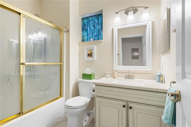 255 Grand Royale Circle 204, Vero Beach, FL 32962