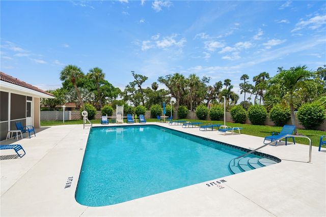 255 Grand Royale Circle 204, Vero Beach, FL 32962