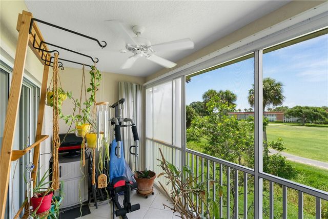 255 Grand Royale Circle 204, Vero Beach, FL 32962