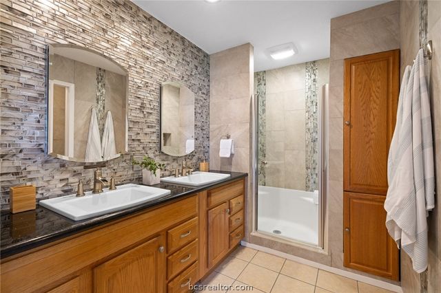 20559 Red Bud Court, Thornton, TX 76687