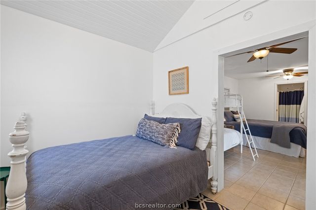 20559 Red Bud Court, Thornton, TX 76687