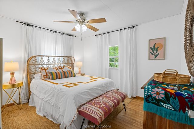 20559 Red Bud Court, Thornton, TX 76687