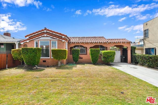 1742 W 106th Street, Los Angeles, CA 90047