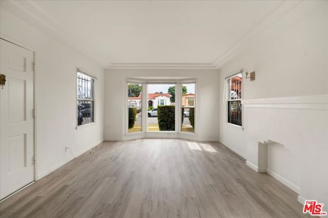 1742 W 106th Street, Los Angeles, CA 90047