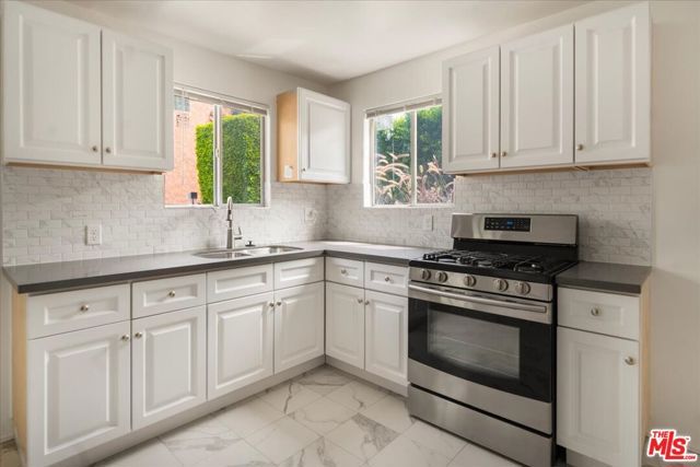 1742 W 106th Street, Los Angeles, CA 90047