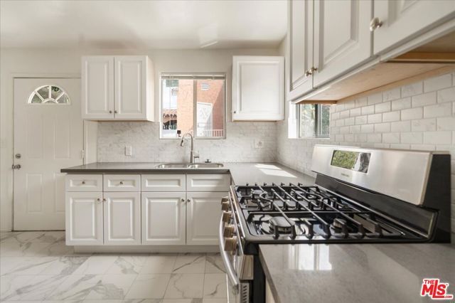 1742 W 106th Street, Los Angeles, CA 90047
