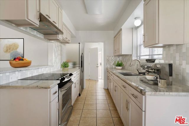 1742 W 106th Street, Los Angeles, CA 90047