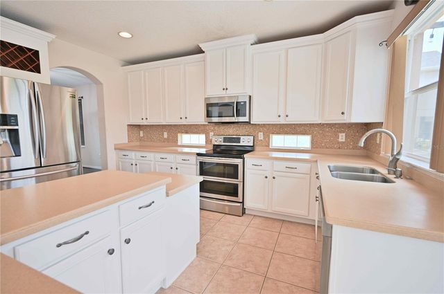 4646 POINTE O WOODS DRIVE, Wesley Chapel, FL 33543