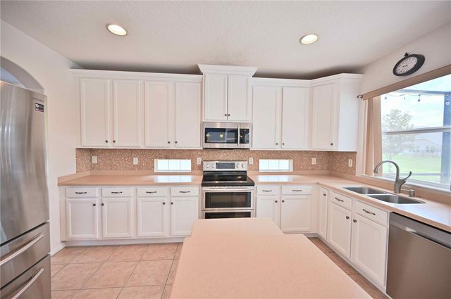 4646 POINTE O WOODS DRIVE, Wesley Chapel, FL 33543