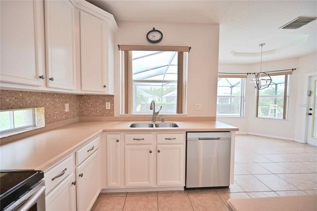 4646 POINTE O WOODS DRIVE, Wesley Chapel, FL 33543