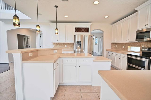 4646 POINTE O WOODS DRIVE, Wesley Chapel, FL 33543