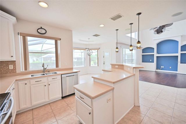 4646 POINTE O WOODS DRIVE, Wesley Chapel, FL 33543