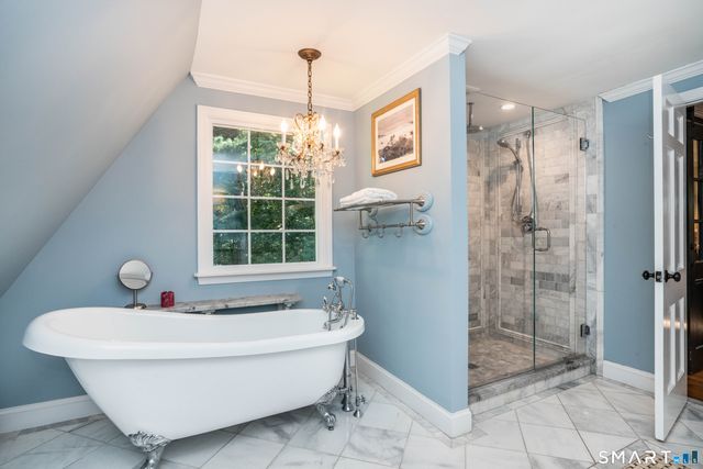 57 Woodridge Circle, West Hartford, CT 06107