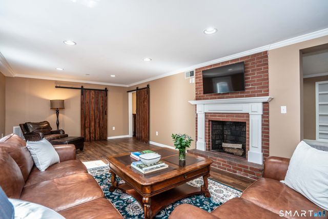 57 Woodridge Circle, West Hartford, CT 06107