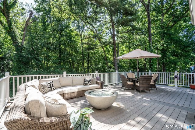 57 Woodridge Circle, West Hartford, CT 06107