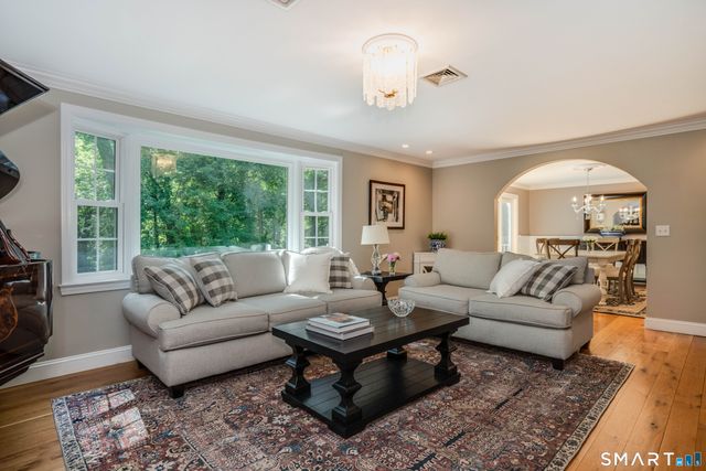 57 Woodridge Circle, West Hartford, CT 06107