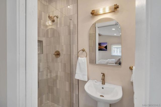 418 W Ivy Street, San Diego, CA 92101