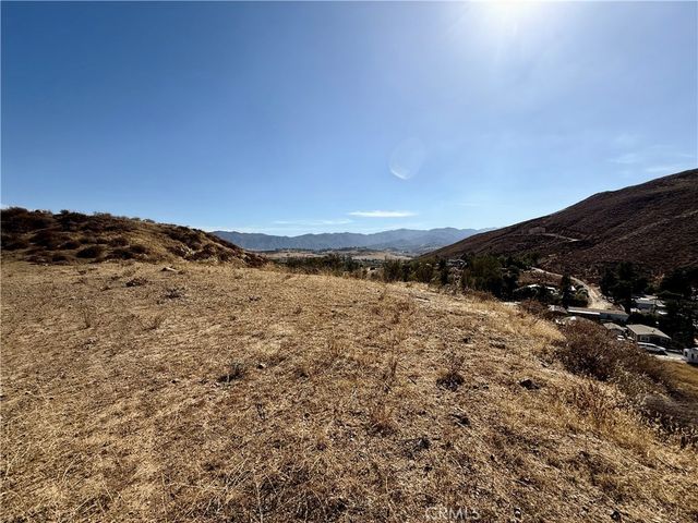 1 EL TORO Road, Lake Elsinore, CA 92532