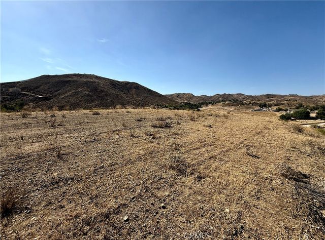 1 EL TORO Road, Lake Elsinore, CA 92532