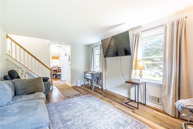6432 Lakeside Road, Ontario, NY 14519