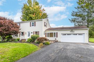 6432 Lakeside Road, Ontario, NY 14519