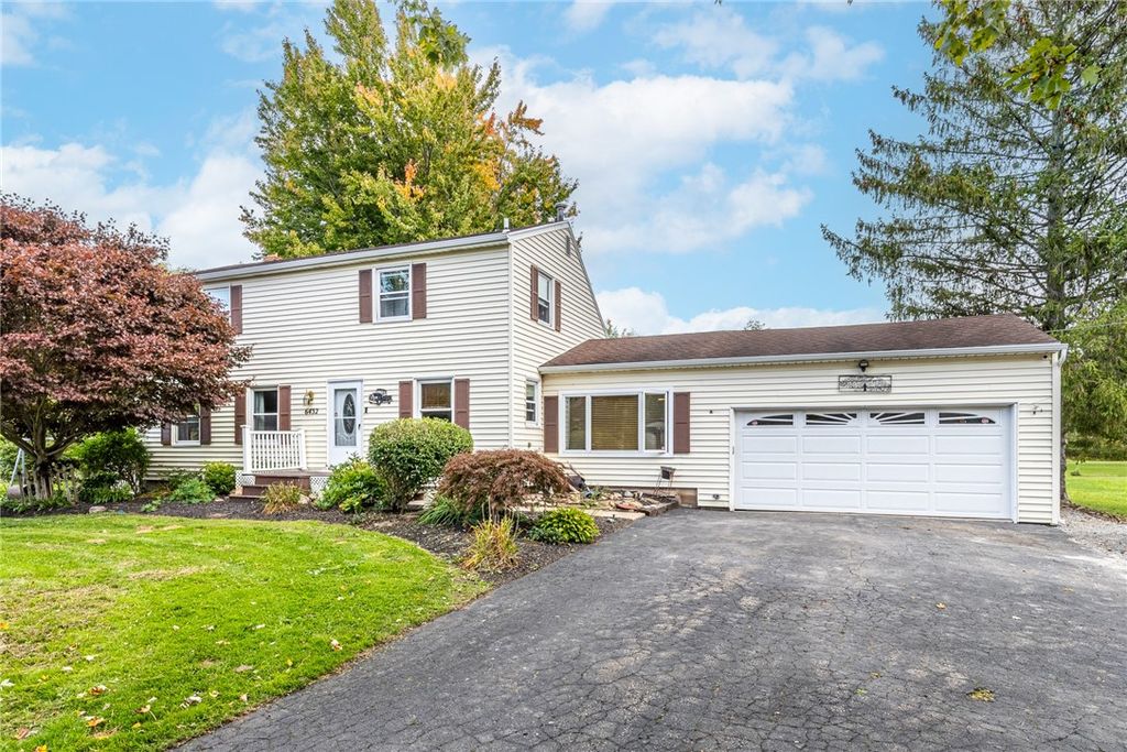 6432 Lakeside Road, Ontario, NY 14519