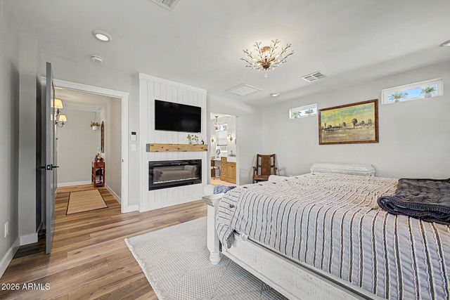 12648 N 22ND Place, Phoenix, AZ 85022