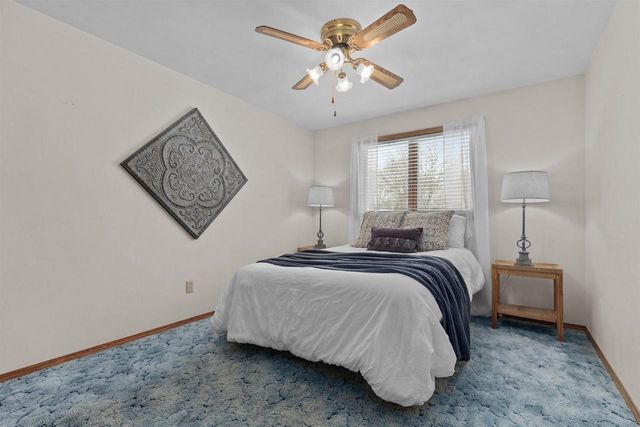 924 S KENSINGTON DRIVE, Appleton, WI 54915