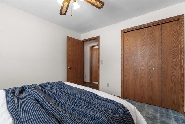 924 S KENSINGTON DRIVE, Appleton, WI 54915